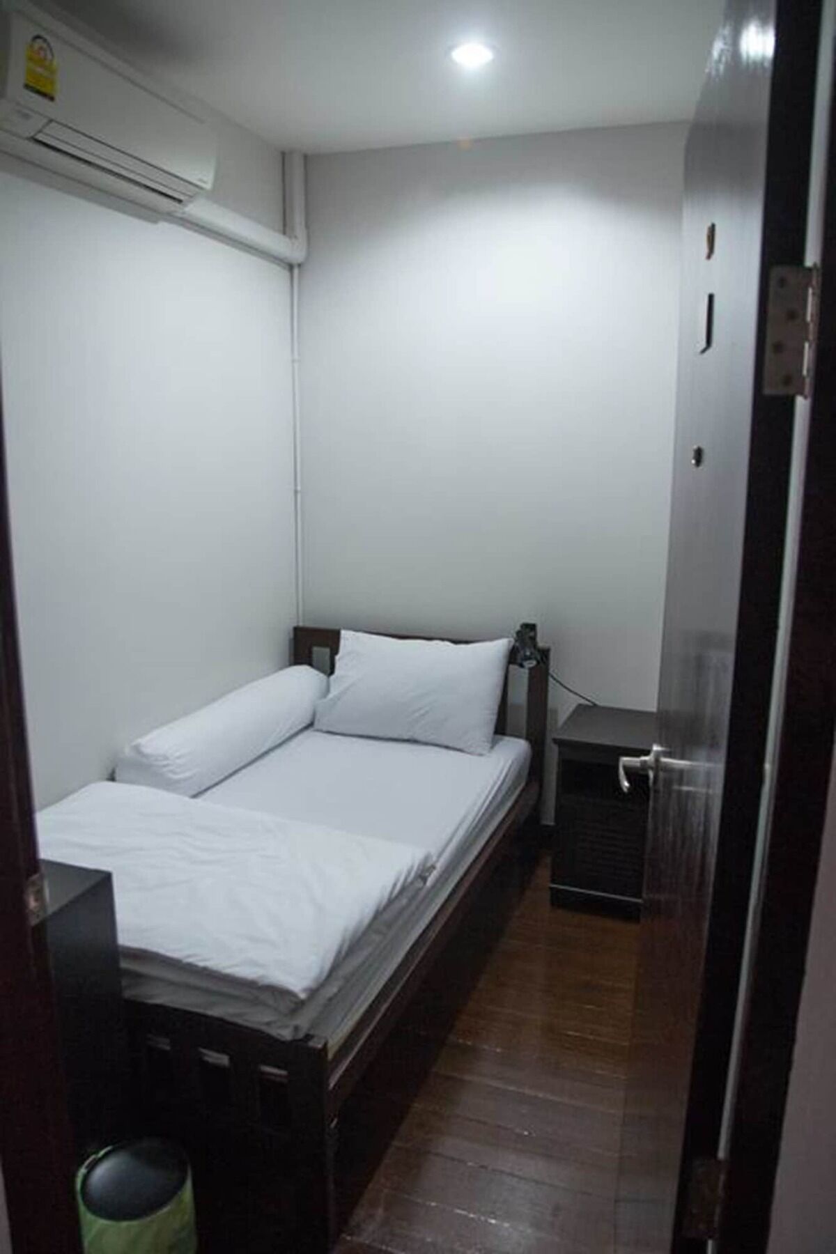 Traveller Hostel Chanthaburi (Adults Only) Экстерьер фото
